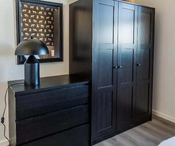 Hangar 19 Superior Mit Balkon Und Seeblick H7w3 Lägenhet *