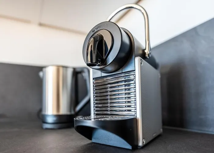 Hangar 19 Superior Mit Balkon Und Seeblick H7w3