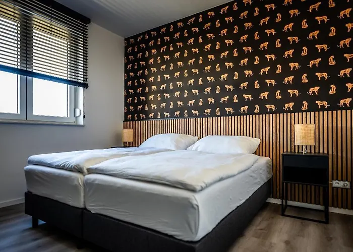 Hangar 19 Superior Mit Balkon Und Seeblick H7w3 *